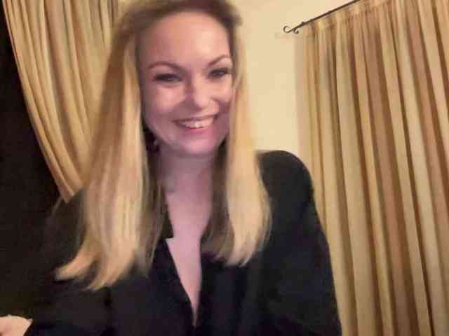 LilithNewdawn webcam