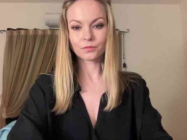 LilithNewdawn webcam