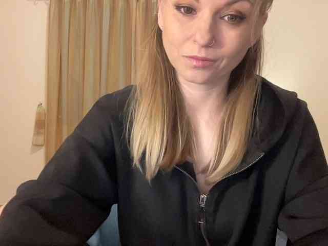 LilithNewdawn webcam