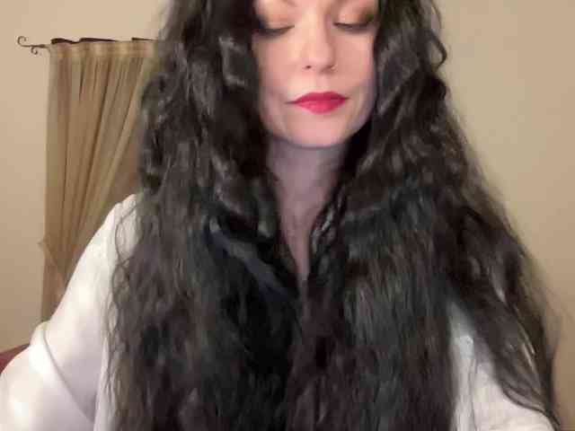 LilithNewdawn webcam