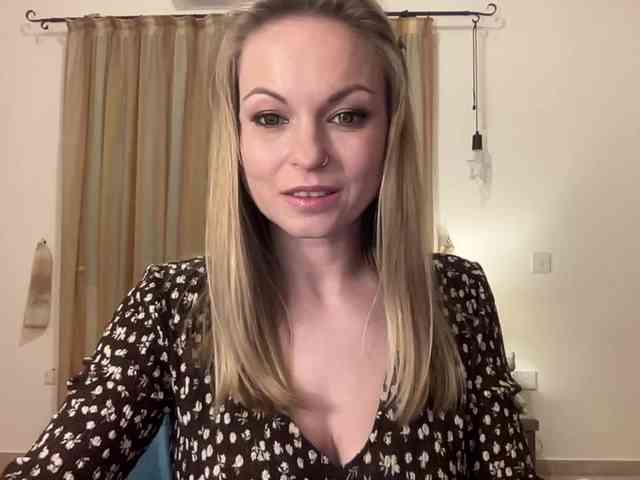 LilithNewdawn webcam