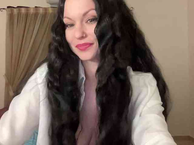 LilithNewdawn webcam