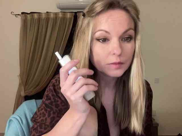 LilithNewdawn webcam