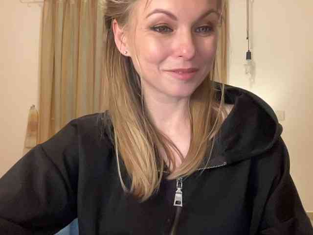 LilithNewdawn webcam