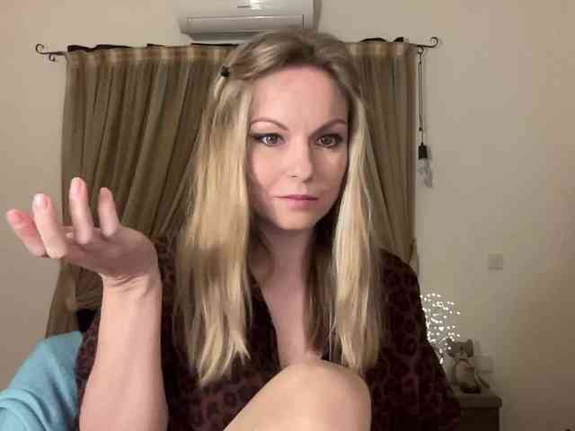 LilithNewdawn webcam