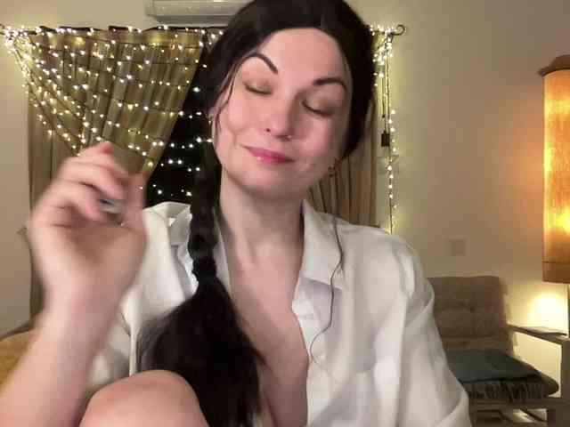 LilithNewdawn webcam