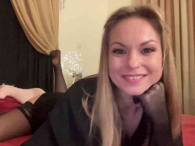 LilithNewdawn webcam