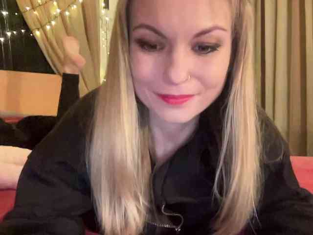 LilithNewdawn webcam