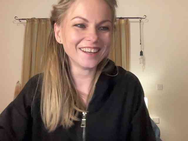 LilithNewdawn webcam