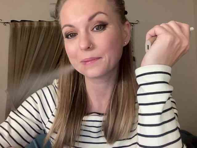 LilithNewdawn webcam