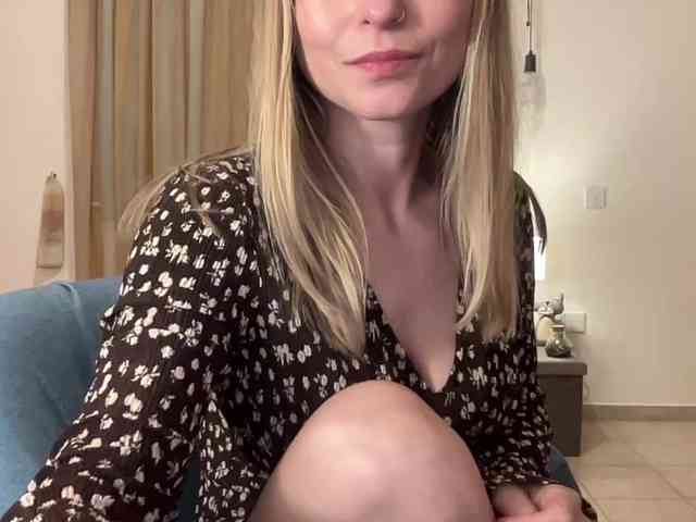 LilithNewdawn webcam