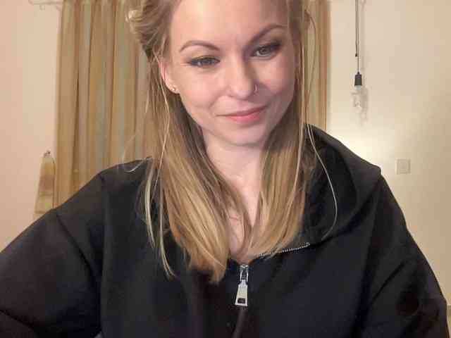 LilithNewdawn webcam