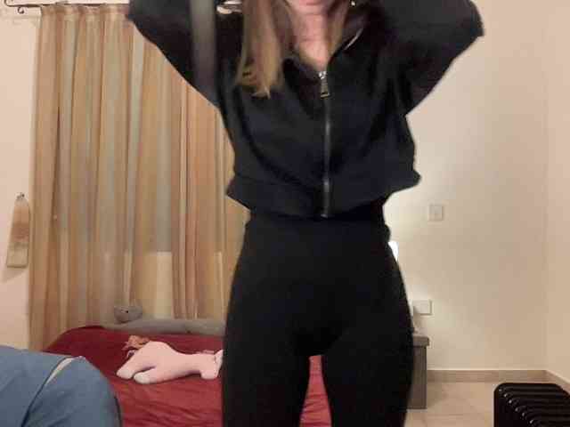 LilithNewdawn webcam