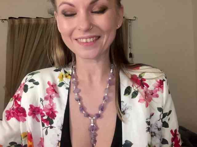 LilithNewdawn webcam