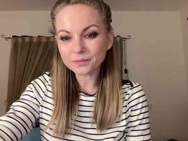 LilithNewdawn webcam