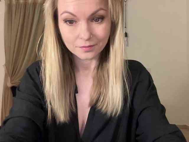 LilithNewdawn webcam