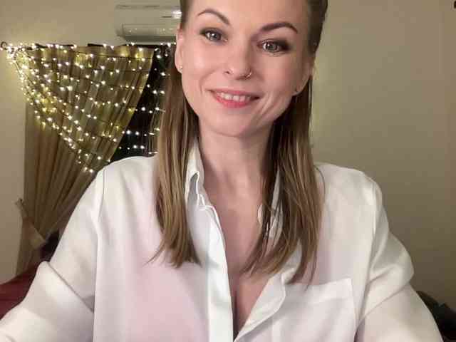 LilithNewdawn webcam