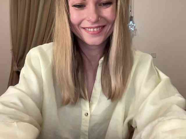 LilithNewdawn webcam