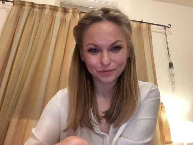 LilithNewdawn webcam