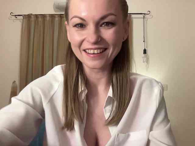 LilithNewdawn webcam