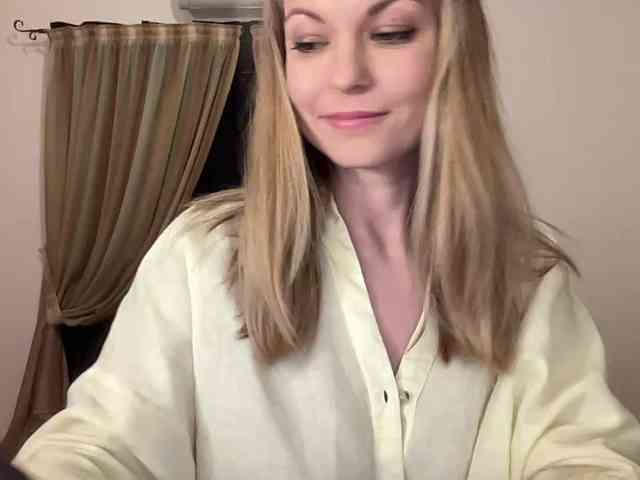 LilithNewdawn webcam