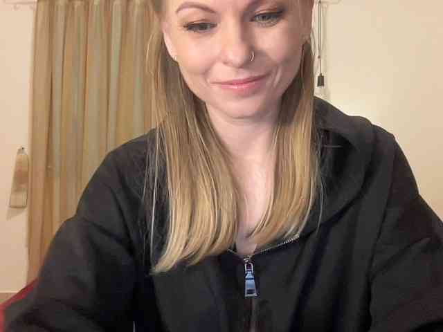 LilithNewdawn webcam