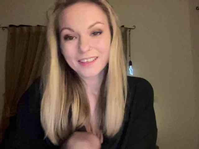 LilithNewdawn webcam