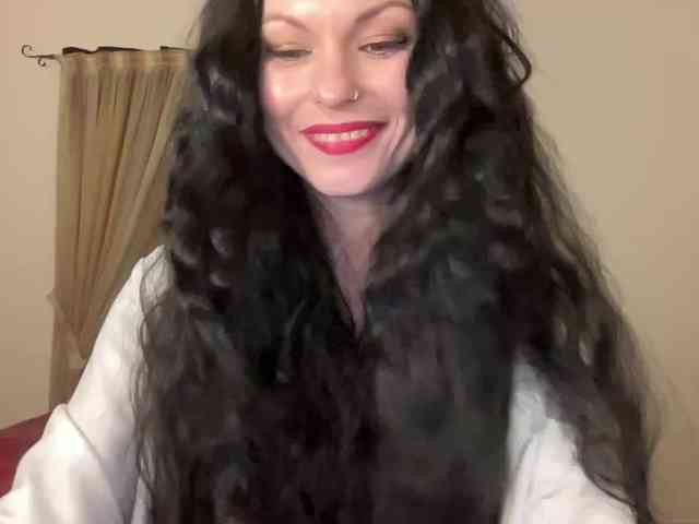 LilithNewdawn webcam