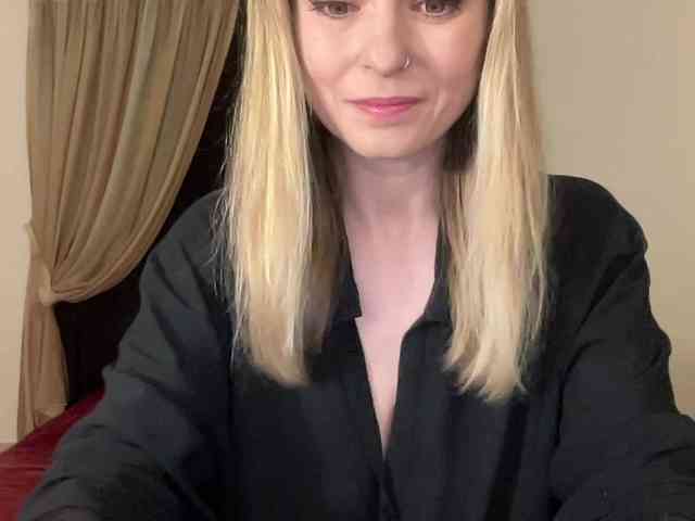 LilithNewdawn webcam