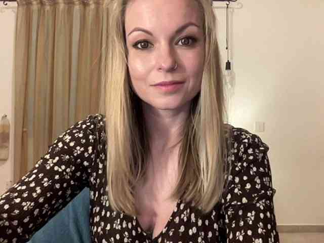 LilithNewdawn webcam