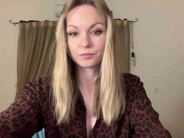 LilithNewdawn webcam