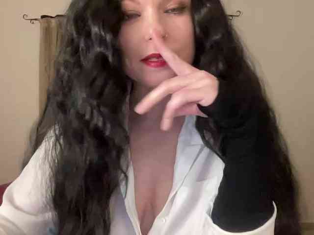 LilithNewdawn webcam