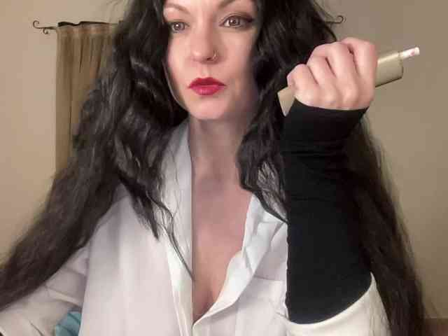 LilithNewdawn webcam