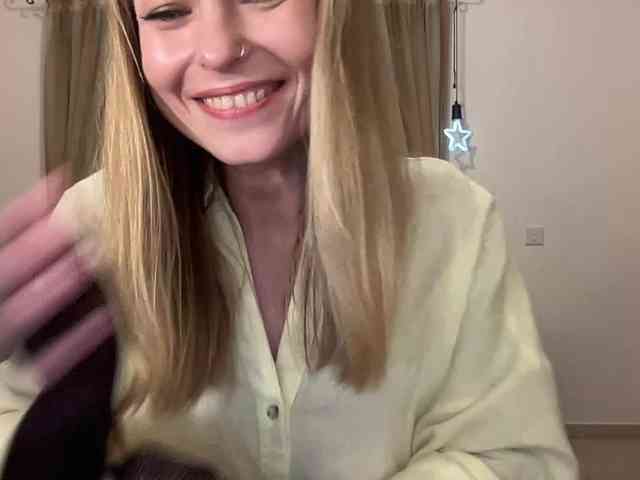 LilithNewdawn webcam