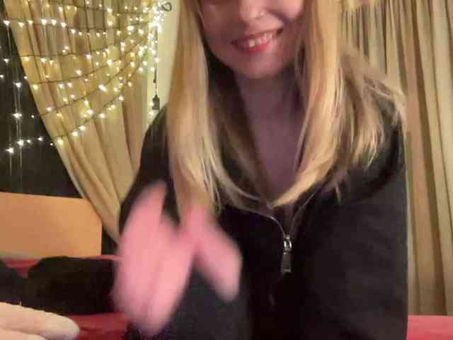 LilithNewdawn webcam