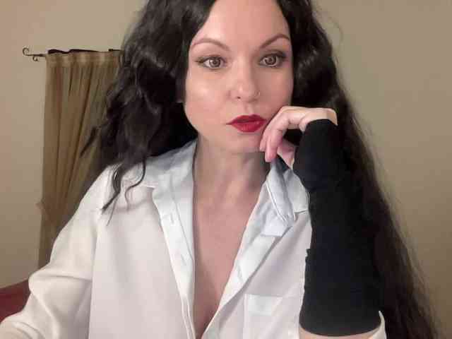 LilithNewdawn webcam