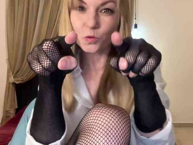 LilithNewdawn webcam