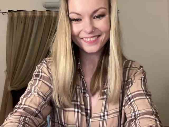 LilithNewdawn webcam