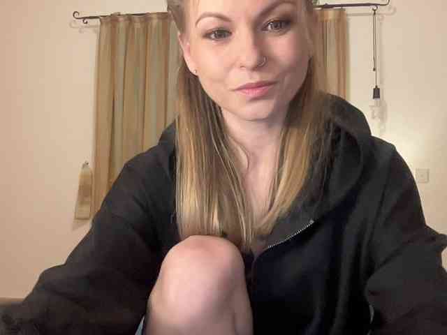 LilithNewdawn webcam