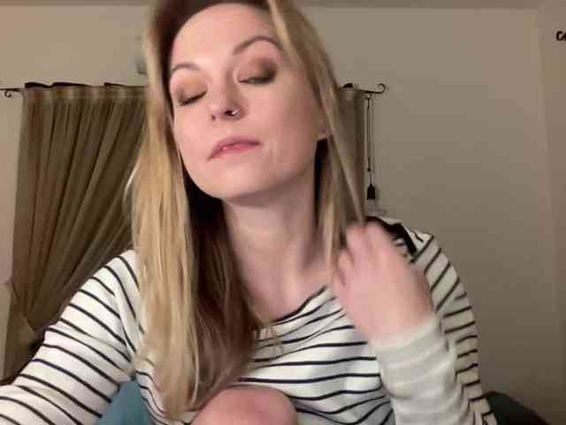 LilithNewdawn webcam