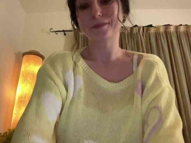 LilithNewdawn webcam