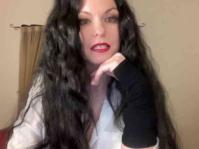 LilithNewdawn webcam