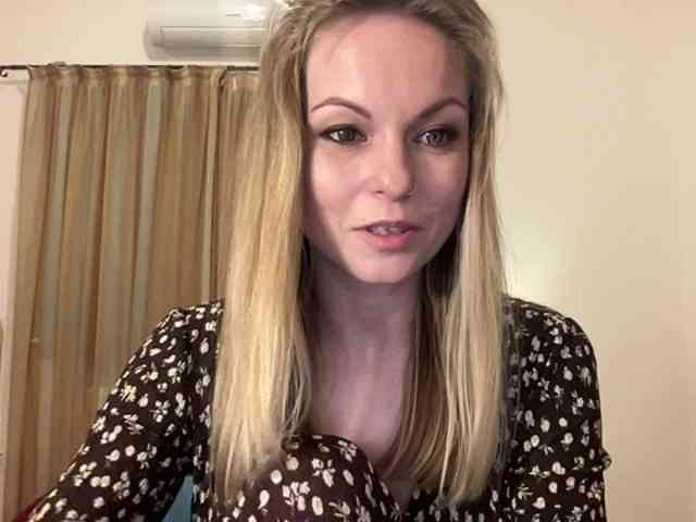 LilithNewdawn webcam