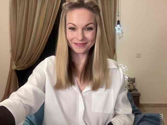 LilithNewdawn webcam