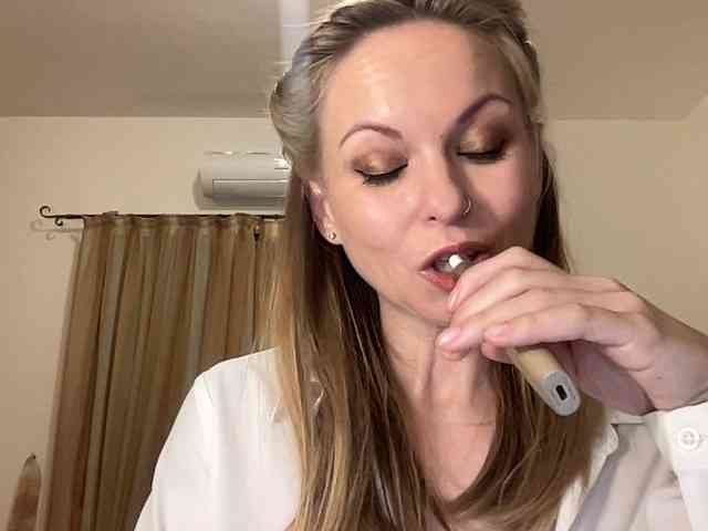 LilithNewdawn webcam