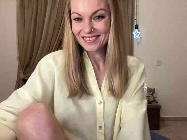 LilithNewdawn webcam