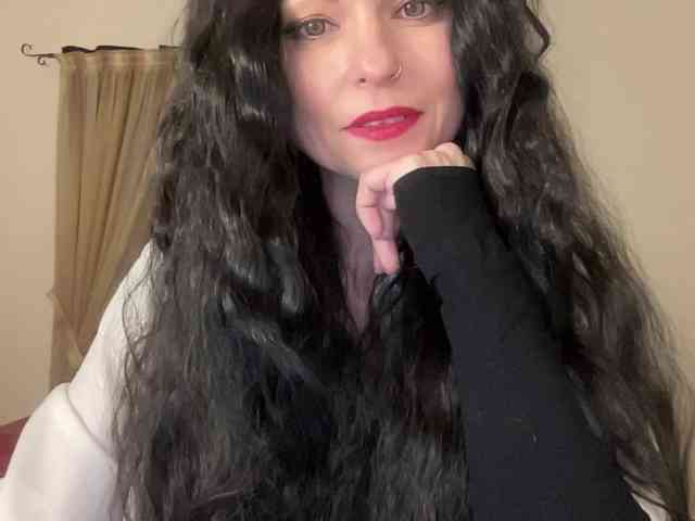 LilithNewdawn webcam