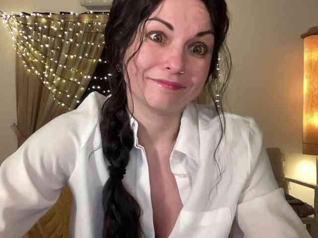 LilithNewdawn webcam