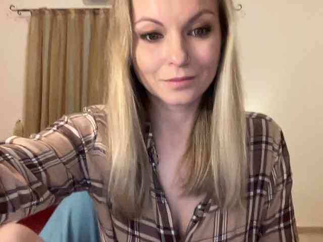 LilithNewdawn webcam