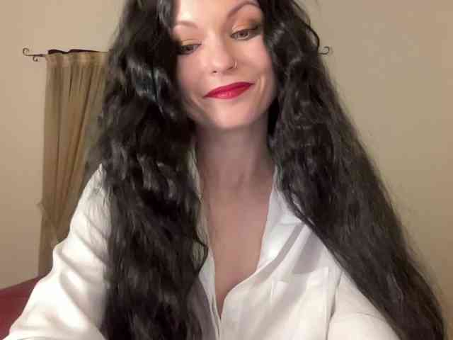 LilithNewdawn webcam